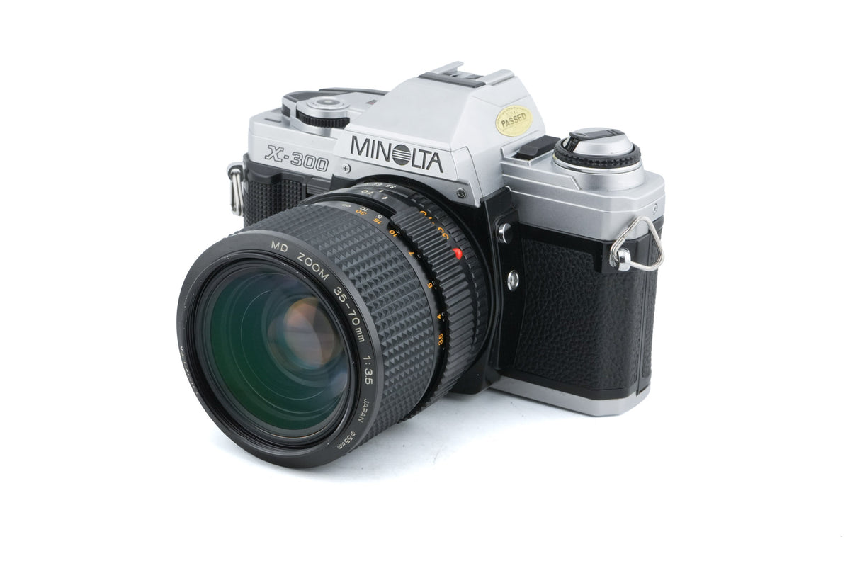 Minolta X-300 + 35-70mm f3.5 MD Zoom