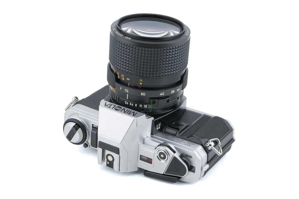 Minolta X-300 + 35-70mm f3.5 MD Zoom