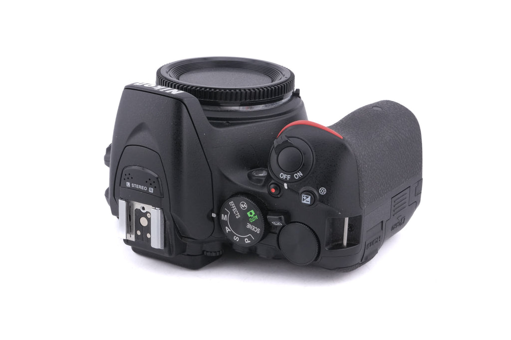 Nikon D5500