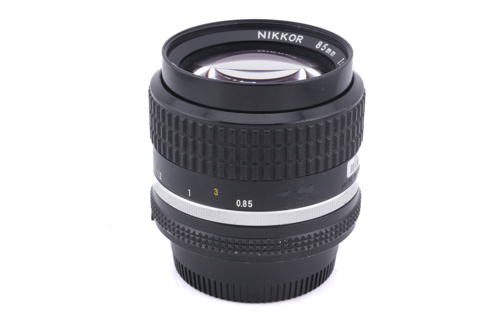 Nikon 85mm f2 Nikkor AI-S
