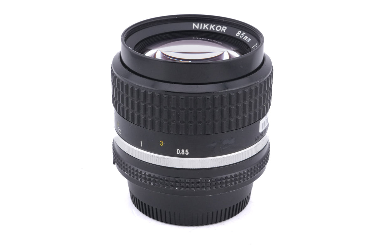 Nikon 85mm f2 Nikkor AI-S
