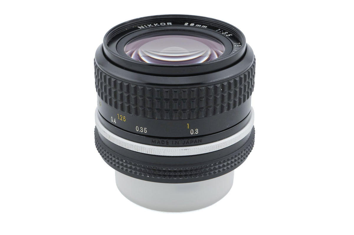 Nikon 28mm f3.5 Nikkor AI