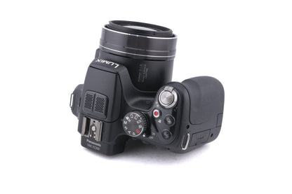 Panasonic Lumix DMC-FZ200