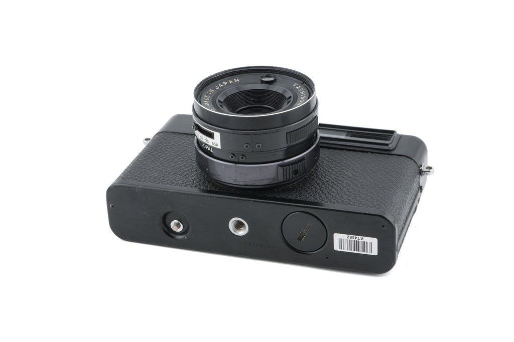 Yashica MG-1