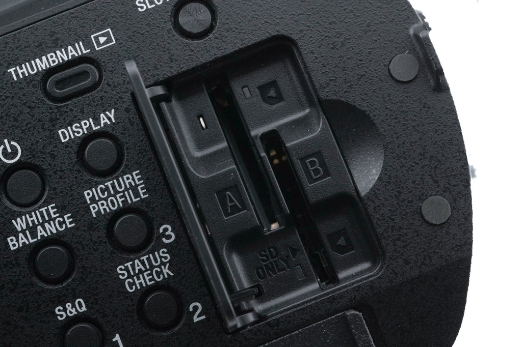 Sony HXR-NX80 Camcorder
