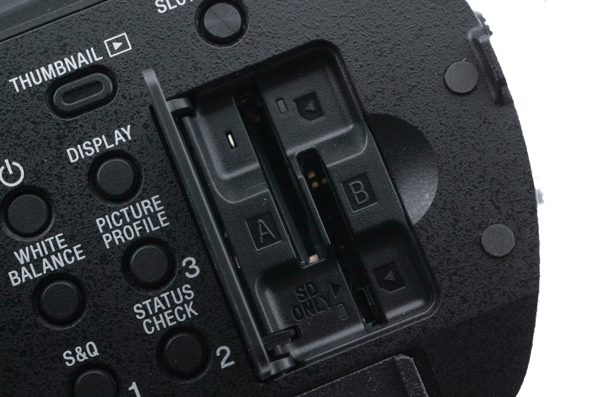 Sony HXR-NX80 Camcorder