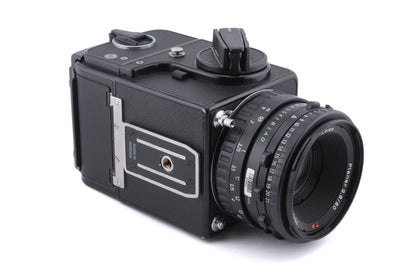 Hasselblad 503CX (10026 / 10172) + 80mm f2.8 Planar T* CB + A12 Film Magazine (Black, 30147) + Waist Level Finder (New / Black, 42323) + Acute Matte Focusing Screen (42165)