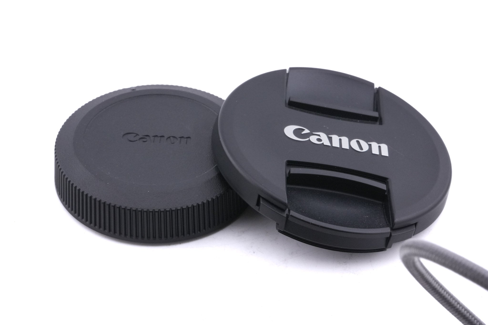 Canon 24-105mm f4 L IS USM + EW-83N Lens Hood