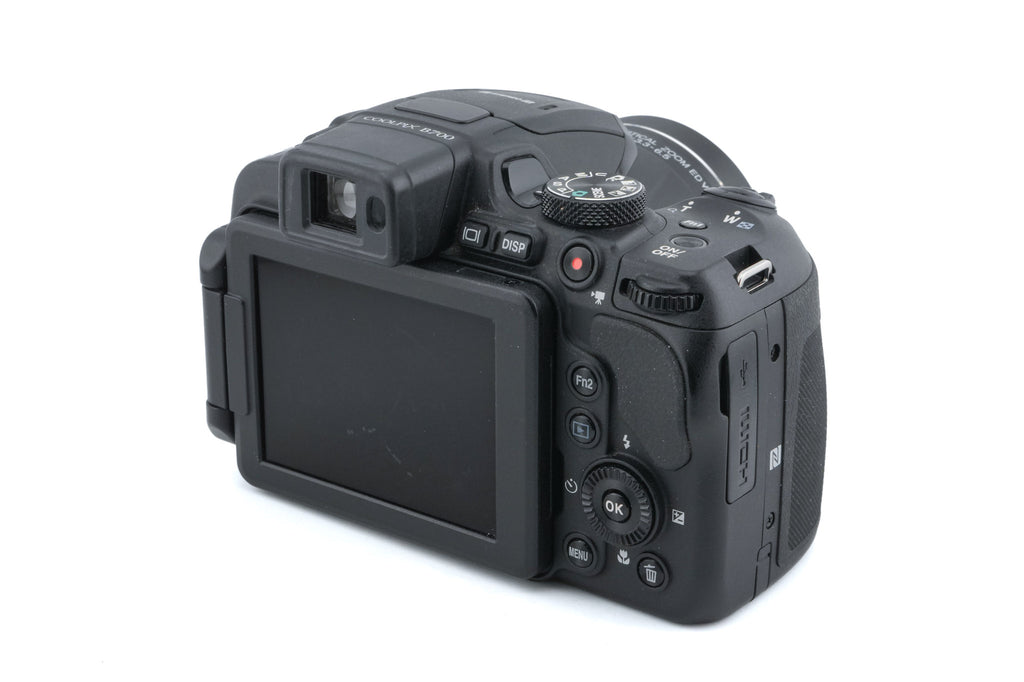 Nikon Coolpix B700