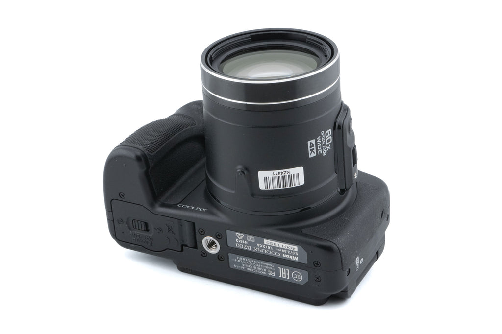 Nikon Coolpix B700