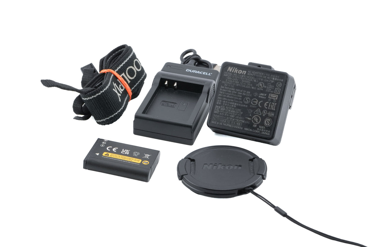 Nikon Coolpix B700