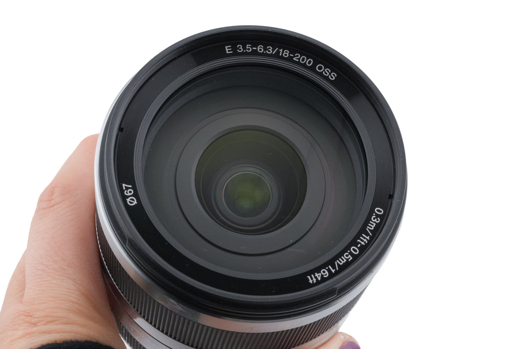 Sony 18-200mm f3.5-6.3 OSS (SEL18200)