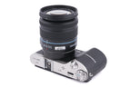Samsung NX210 + 18-55mm f3.5-5.6 III OIS i-Function