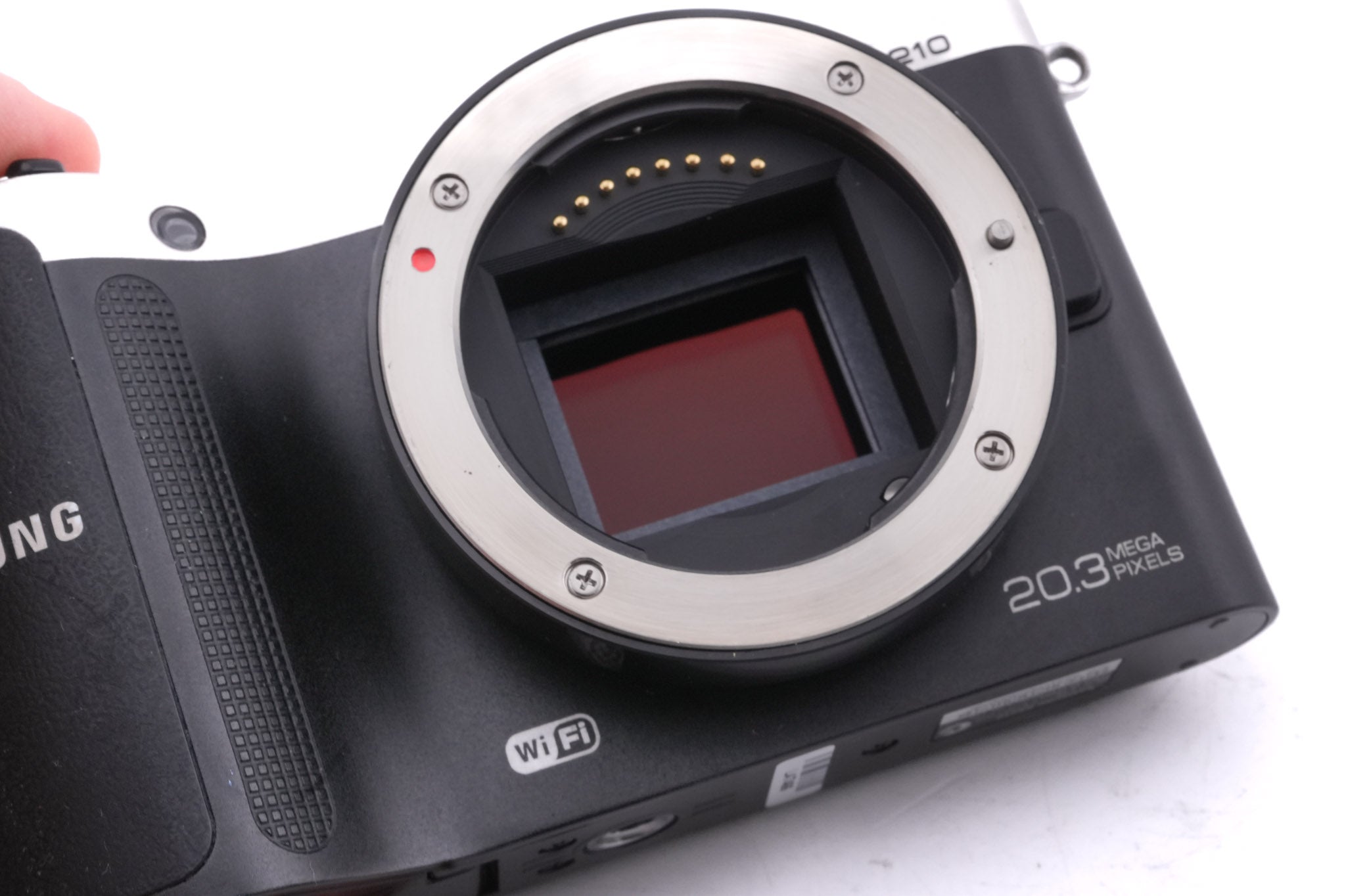 Samsung NX210 + 18-55mm f3.5-5.6 III OIS i-Function