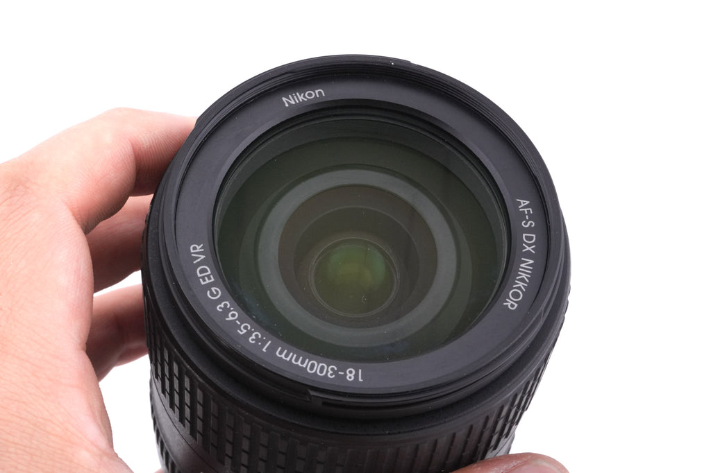 Nikon 18-300mm f3.5-6.3 AF-S Nikkor G ED VR