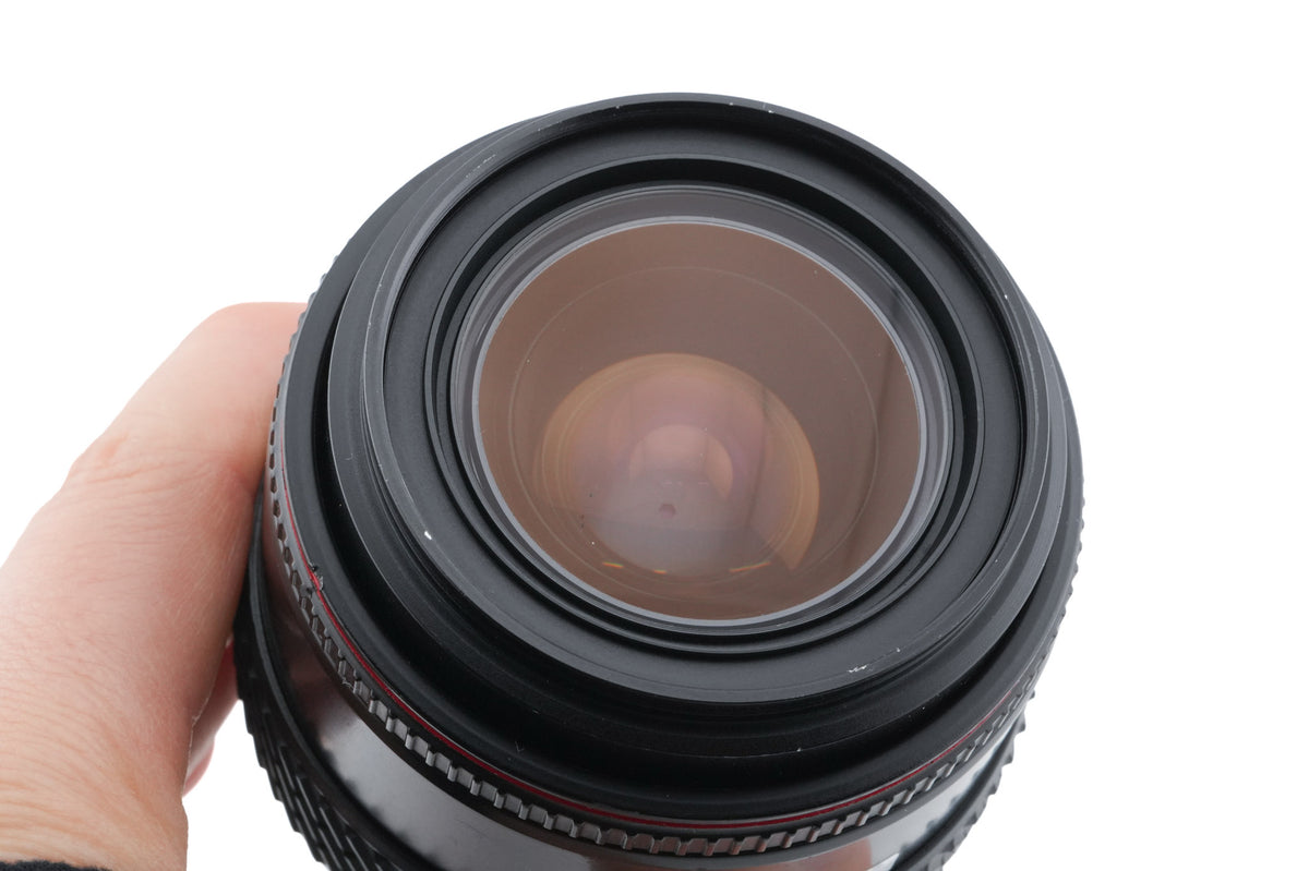 Tokina 28-70mm f3.5-4.5 AF Macro