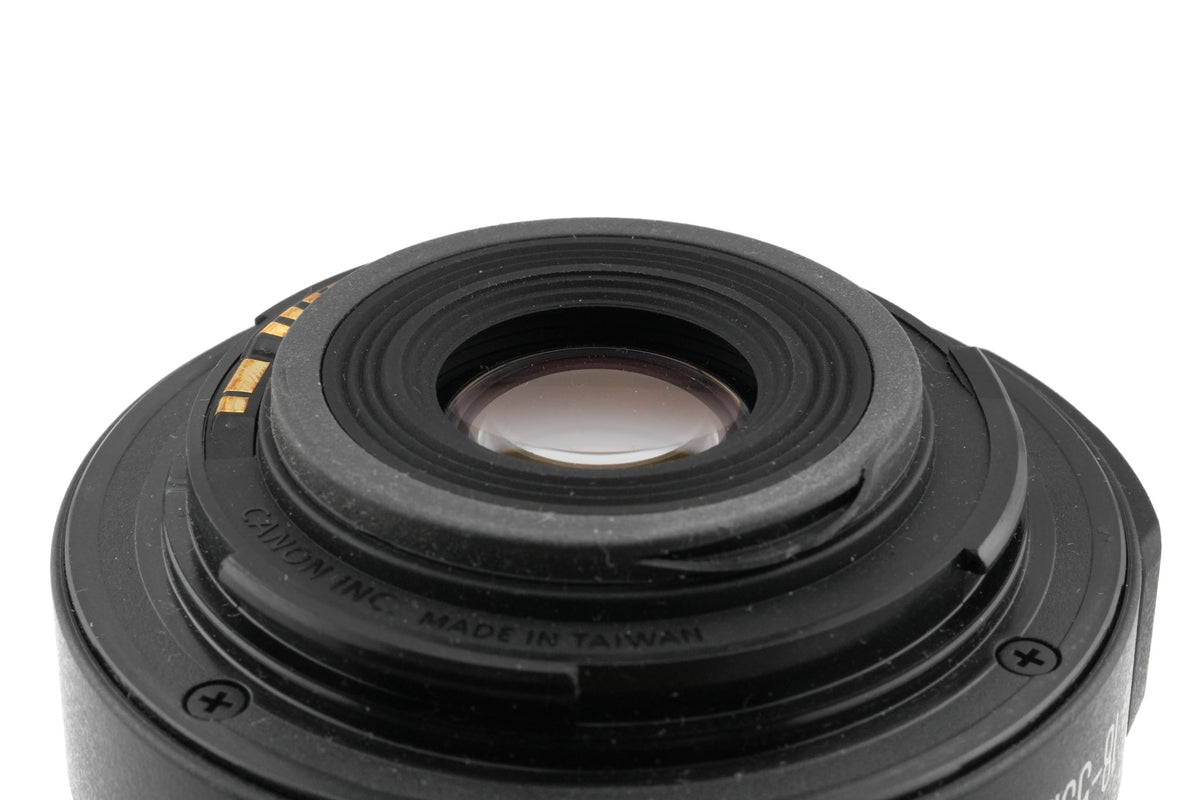 Canon 18-55mm f3.5-5.6 IS