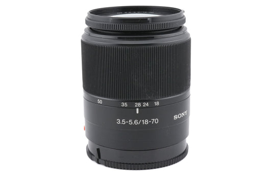 Sony 18-70mm f3.5-5.6 DT Macro