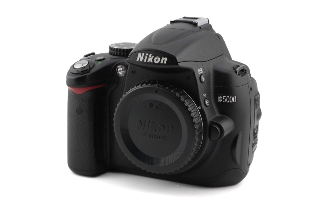 Nikon D5000