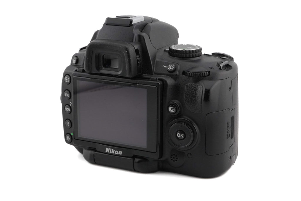 Nikon D5000