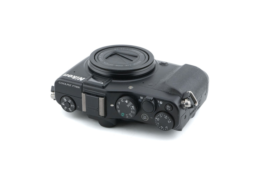 Nikon Coolpix P7000