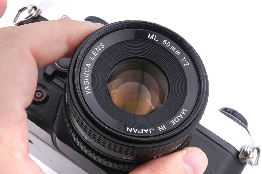 Yashica FX-D Quartz + 50mm f2 ML