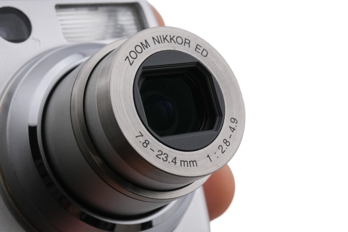 Nikon Coolpix 4200