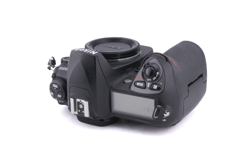 Nikon D200