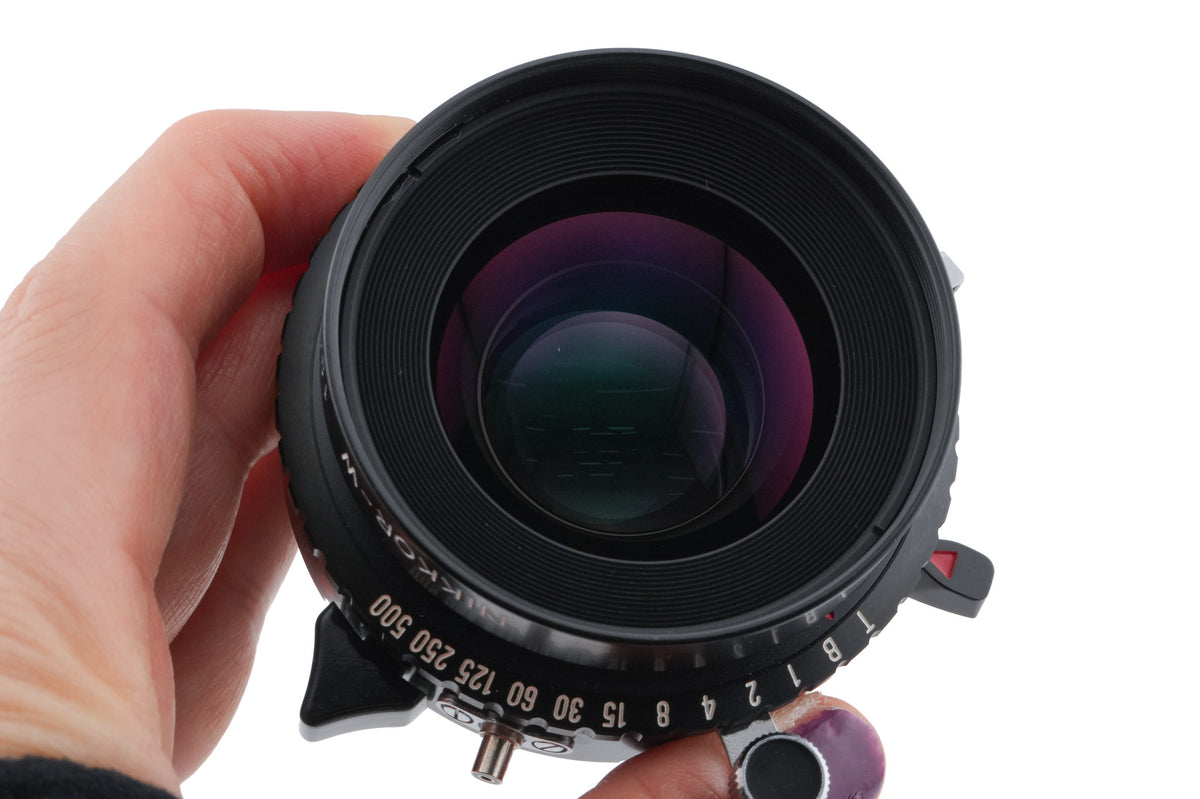 Nikon 135mm f5.6 Nikkor-W (Shutter)