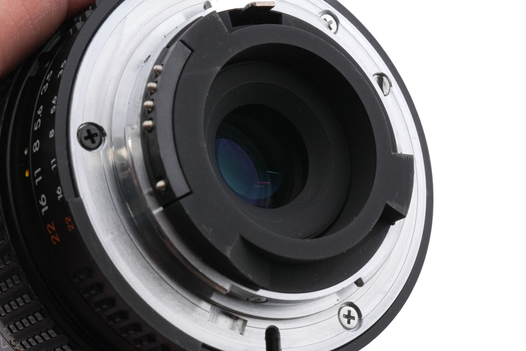 Nikon 28-70mm f3.5-4.5 AF Nikkor D
