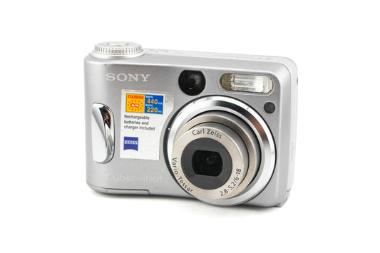 Sony Cyber-Shot DSC-S80 - Camera