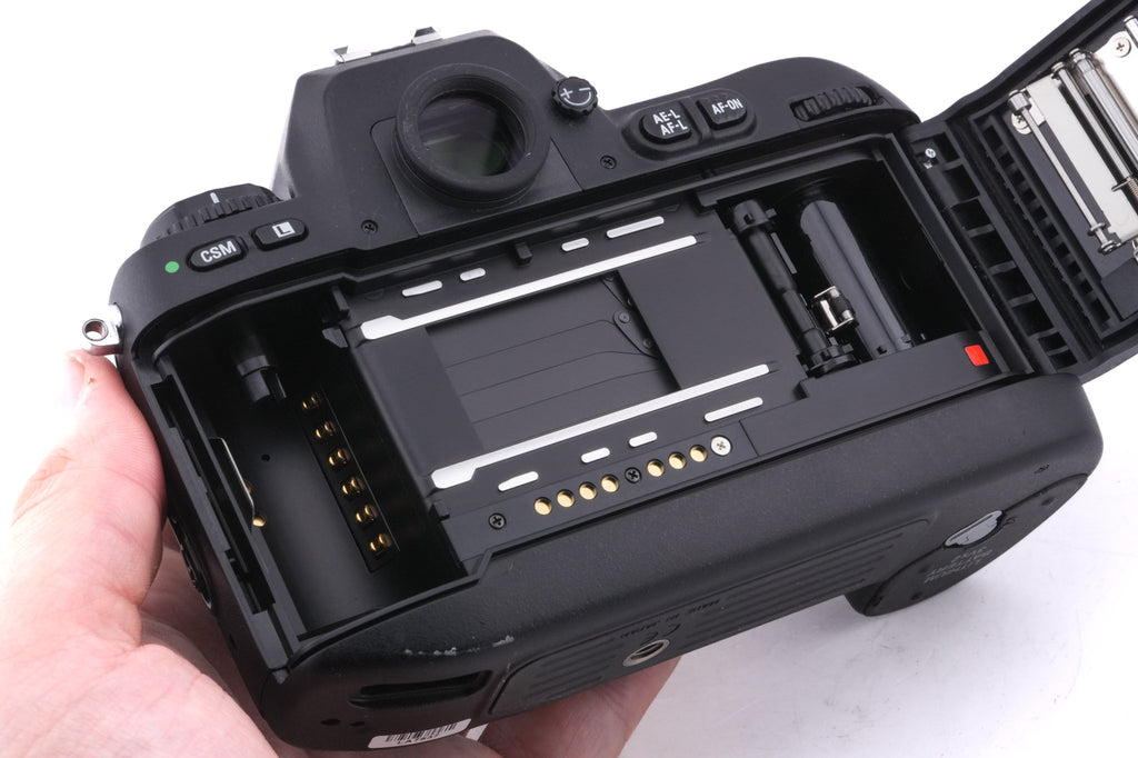 Nikon F100