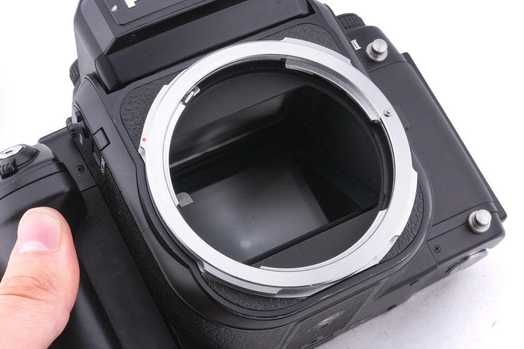 Pentax 67 II + AE Pentaprism Finder (67 II)