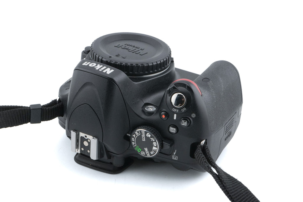 Nikon D5100