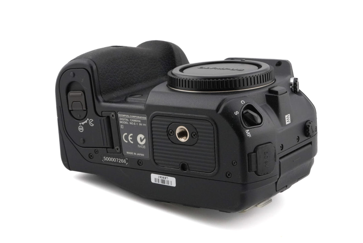 Olympus E-1