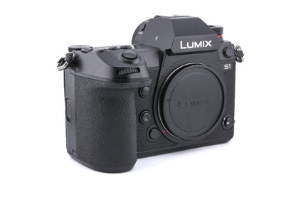 Panasonic Lumix DC-S1