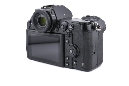 Panasonic Lumix DC-S1