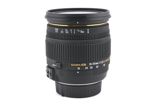 Sigma 18-50mm f2.8 EX DC Macro HSM