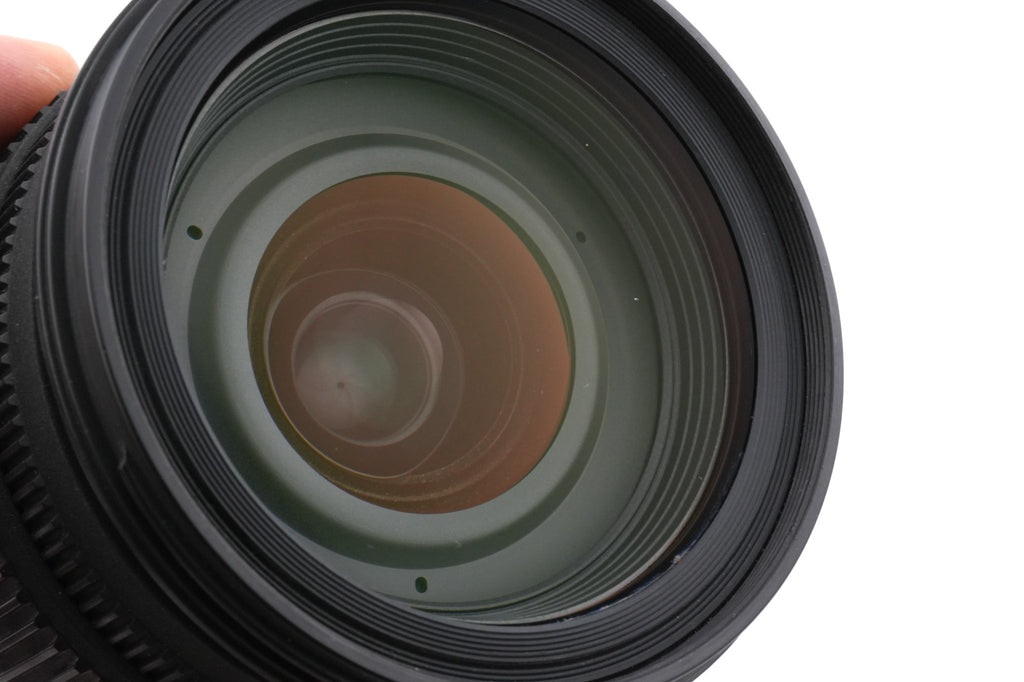 Sigma 18-50mm f2.8 EX DC Macro HSM
