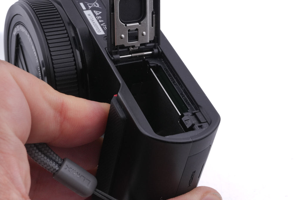 Panasonic Lumix DC-TZ200D