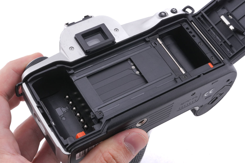 Canon EOS 500N + 28-80mm f3.5-5.6