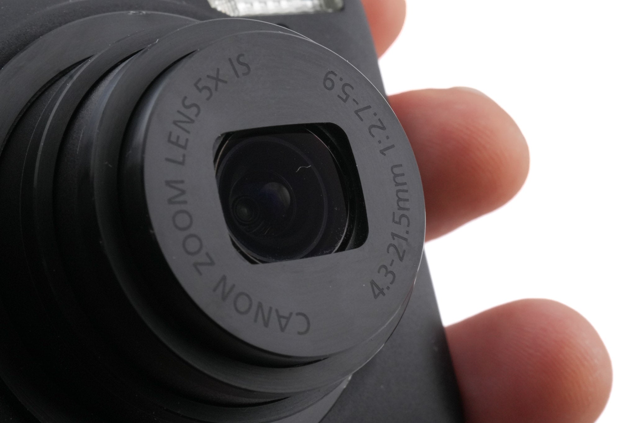 Canon IXUS 220 HS