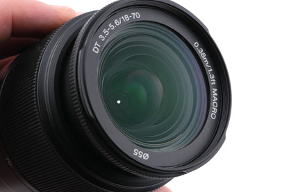 Sony 18-70mm f3.5-5.6 DT Macro