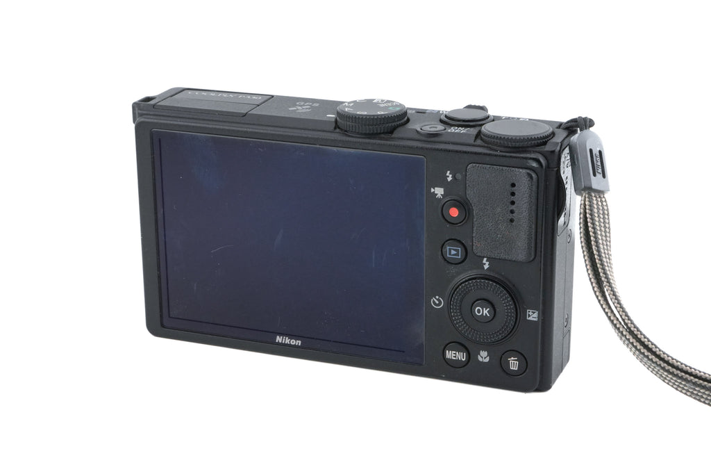 Nikon Coolpix P330