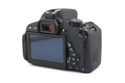 Canon EOS 700D