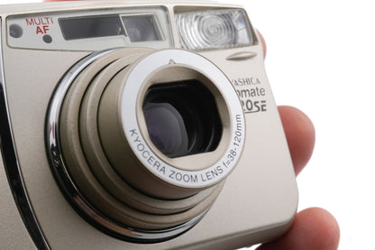 Yashica Zoomate 120SE