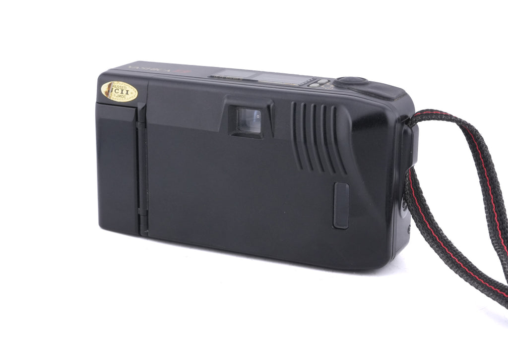 Yashica T3