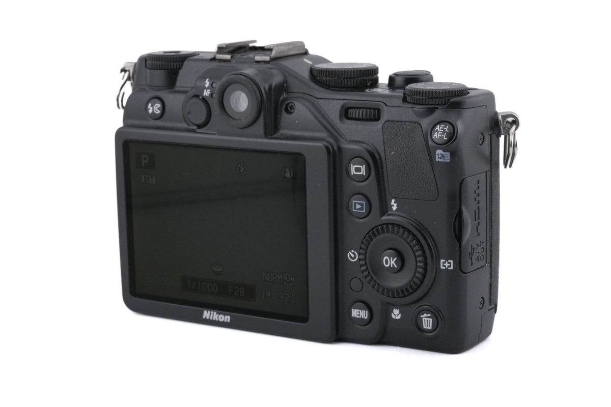 Nikon Coolpix P7000