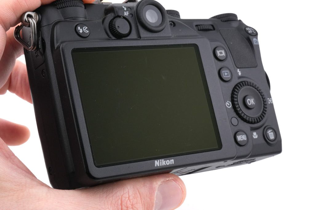 Nikon Coolpix P7000