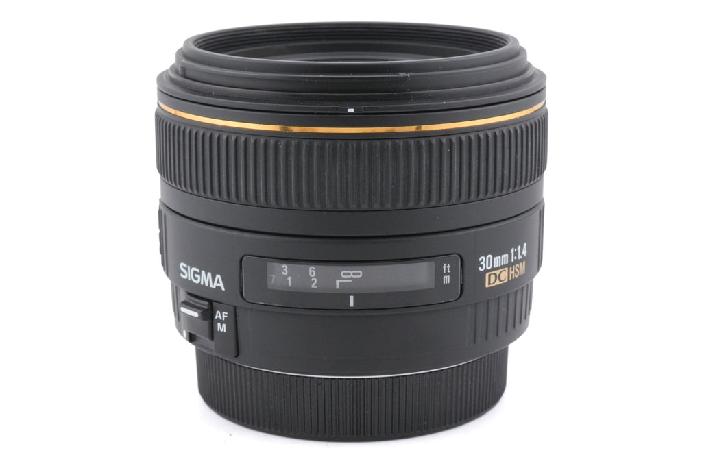 Sigma 30mm f1.4 EX DC HSM